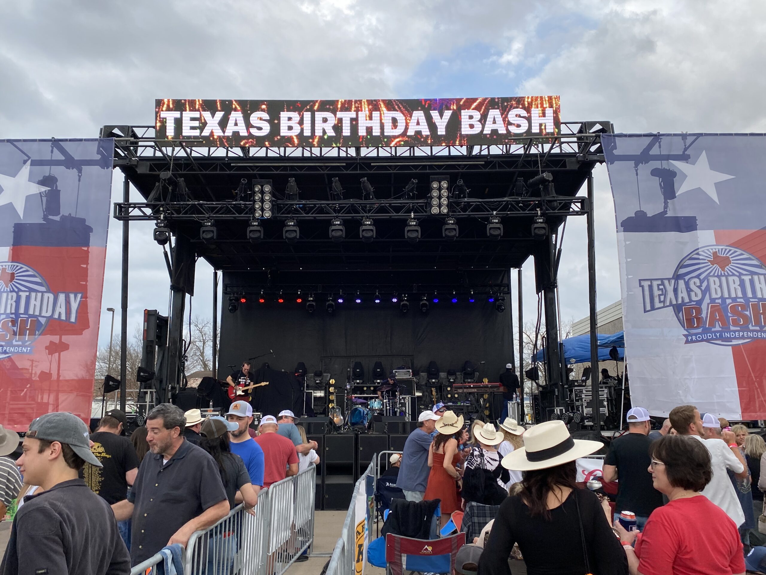 Texas Birthday Bash KTEX 106.1