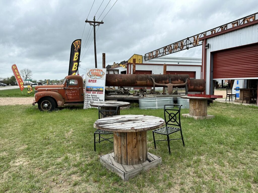 Round Top Spring Antique Show KTEX 106.1